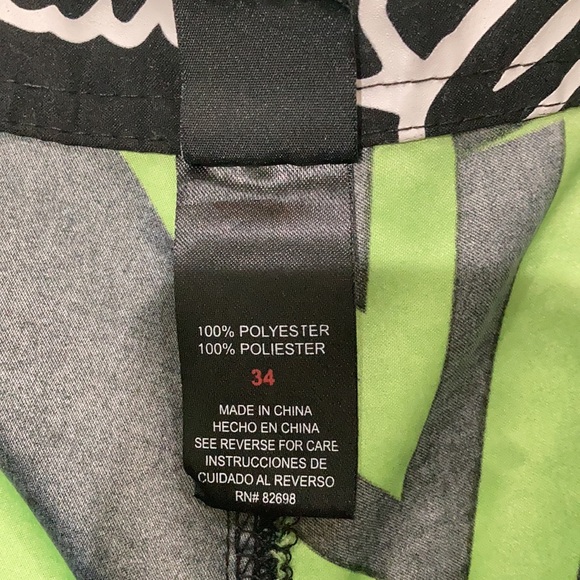 MAUI & SONS swim trunks SIZE 34 - Picture 2 of 3